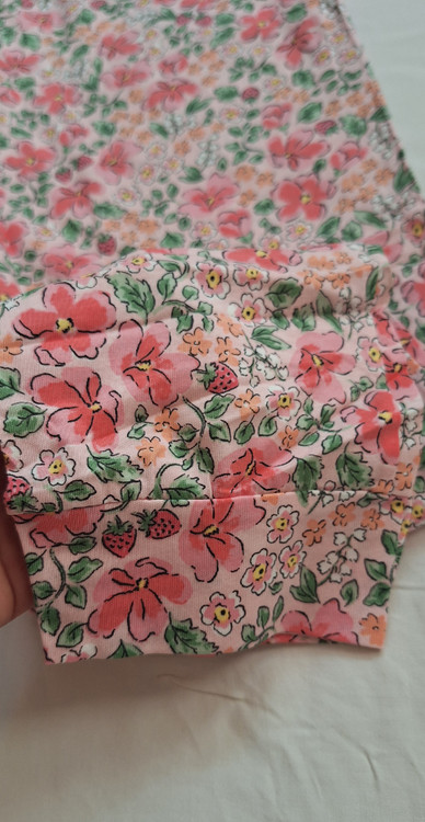 مچی شلوار پاکتی داره