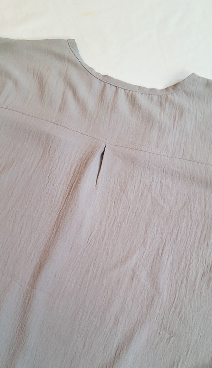 پشت برش کارور داره ویه پیلی کوچک خورده